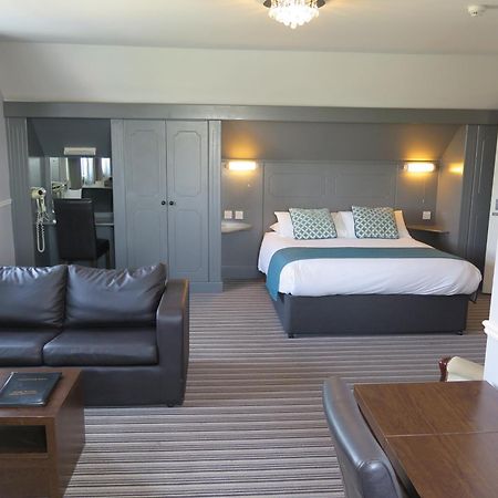 Oyster Fleet Hotel Canvey Island Экстерьер фото