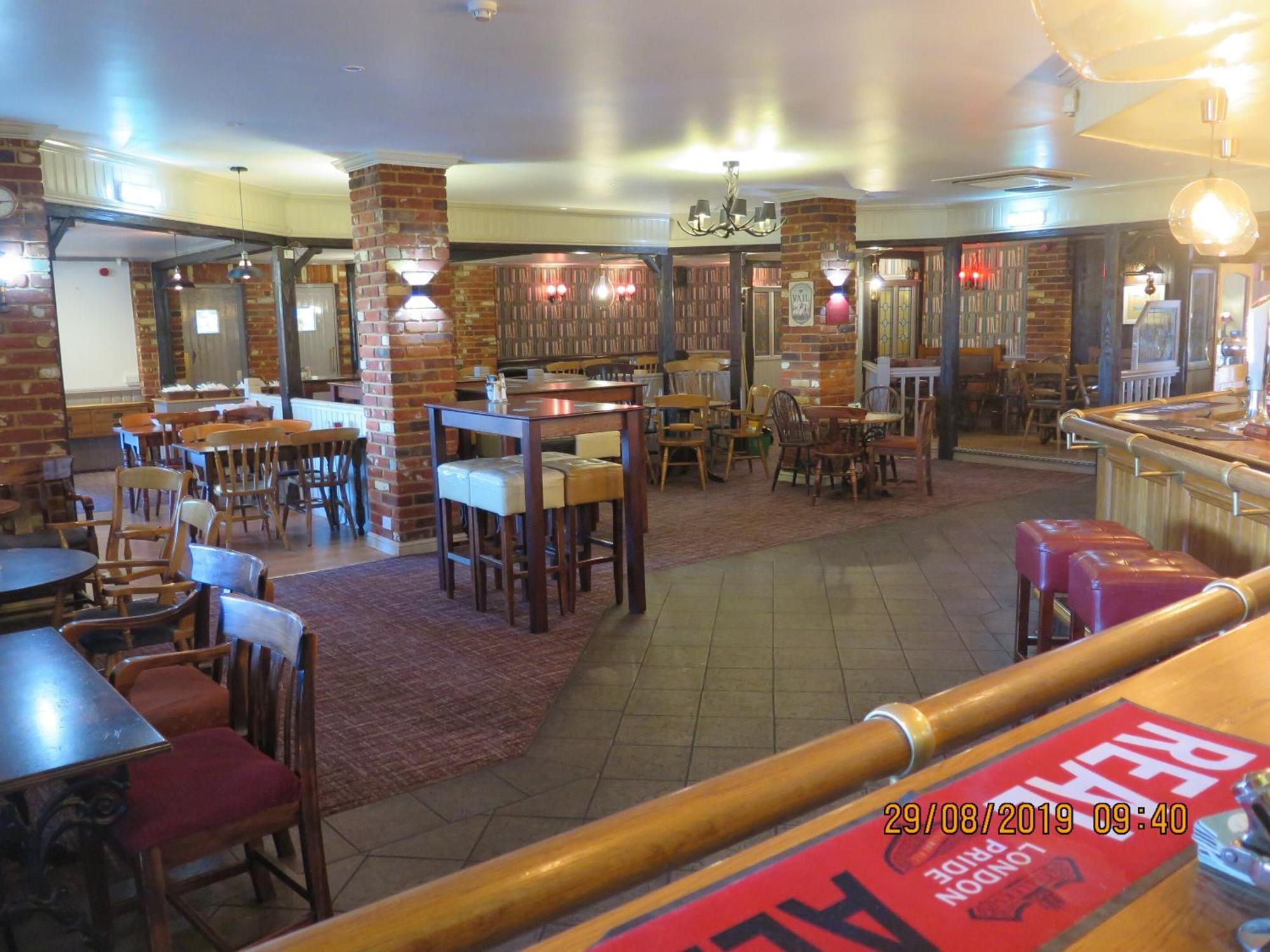 Oyster Fleet Hotel Canvey Island Экстерьер фото